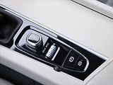 Volvo V60 2,0 D3 110kW Drive-E Momentum - náhled 22