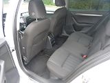 Škoda Octavia 2.0 TDI DSG - náhled 10