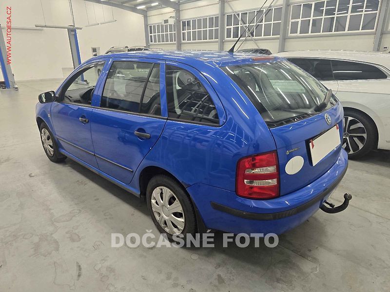 Škoda Fabia (2004) 1.2i, 2.maj,ČR - fotka 2 z 3