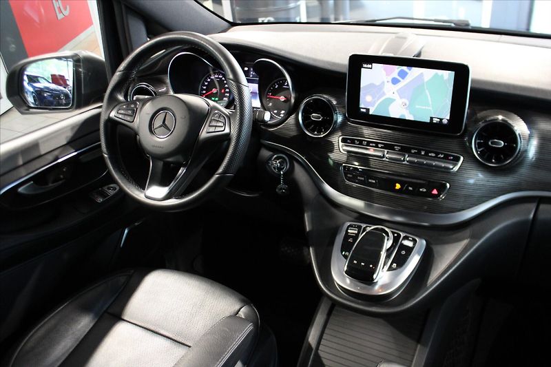 Mercedes-Benz Třídy V 300d 4MATIC Long 7míst DIS/Nez - fotka 12 z 33