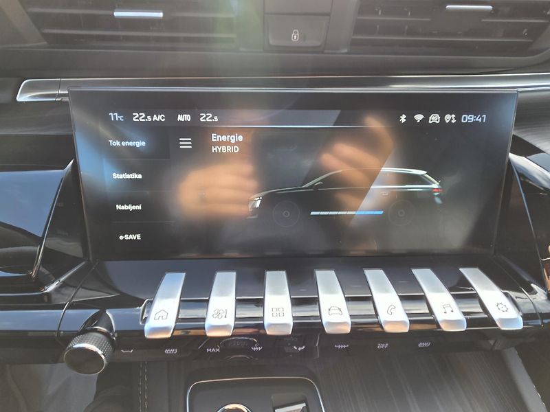 Peugeot 508 (2024) SW PHEV 1.6PT 225 GT EAT8 - fotka 24 z 38