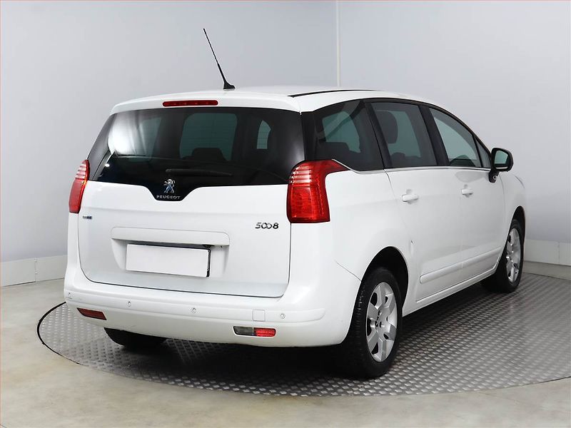 Peugeot 5008 (2016) 1.6 BlueHDi, Automat, Navi - fotka 5 z 18