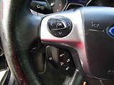 Ford Focus (2012) 1.6 TDCi, 1.maj, AC, temp - náhled 12