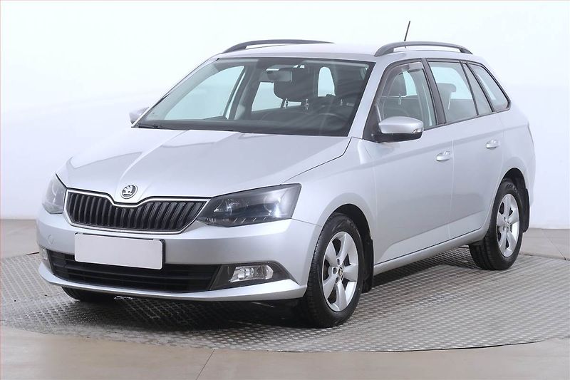 Škoda Fabia (2015) 1.2 TSI, Tempomat - fotka 2 z 17