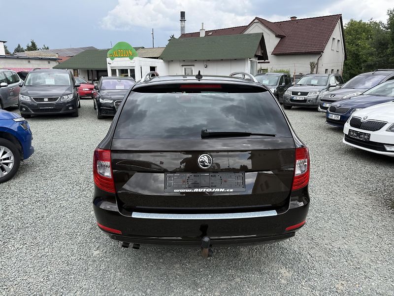 Škoda Superb 1.6 TDI DSG ELEGANCE  - fotka 5 z 13