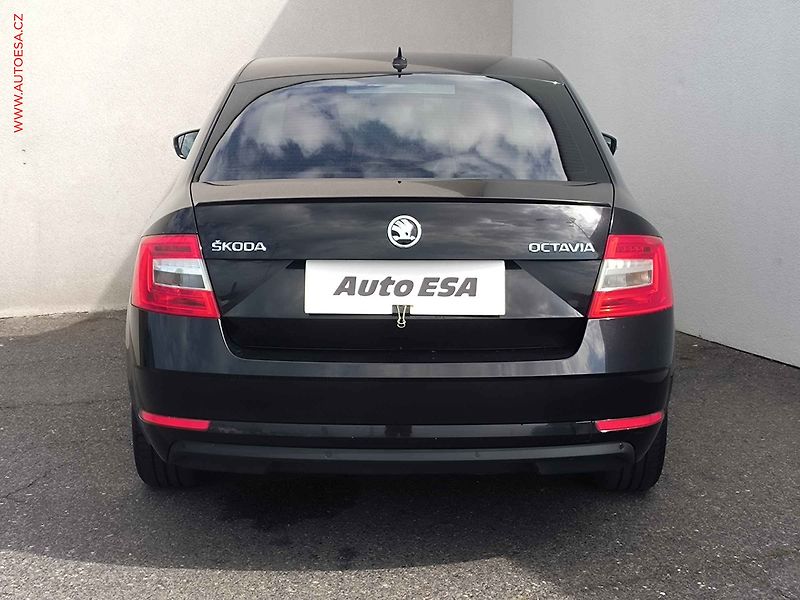 Škoda Octavia (2020) 1.5 TSi, ČR, Ambition, DSG - fotka 5 z 18