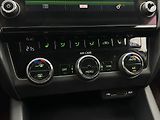 Škoda Octavia 2,0 135kW RS CHALLENGE 1MAJ ČR - náhled 24