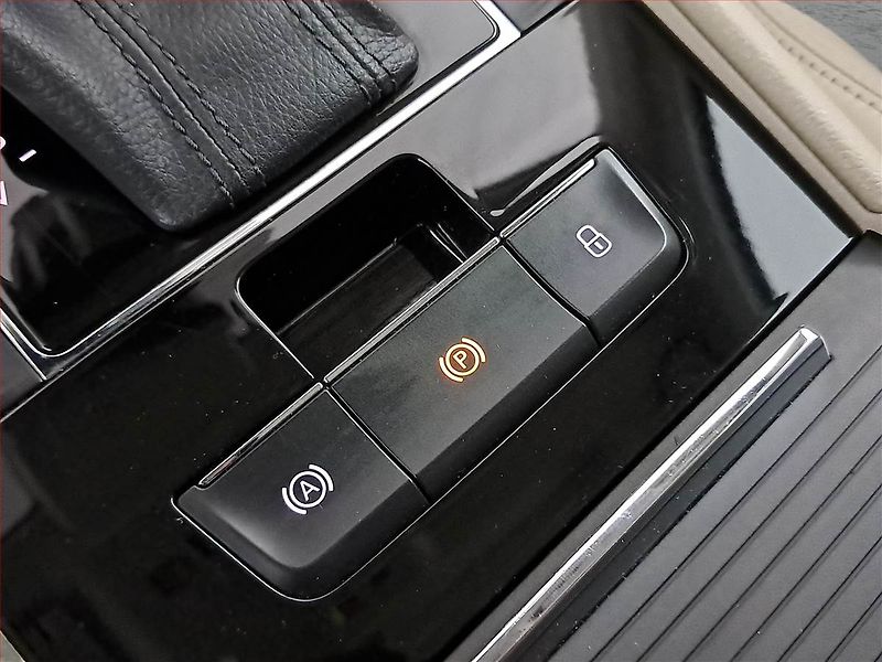 Škoda Superb (2017) Laurin&Klement 2.0 TSI - fotka 18 z 26