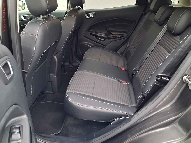 Ford EcoSport (2018) 1.0 EB, Titanium, navi - fotka 10 z 18