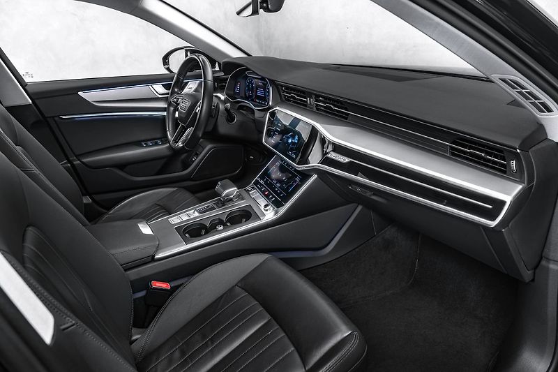 Audi A6 Allroad 55TFSI Q Matrix Pano - fotka 12 z 23