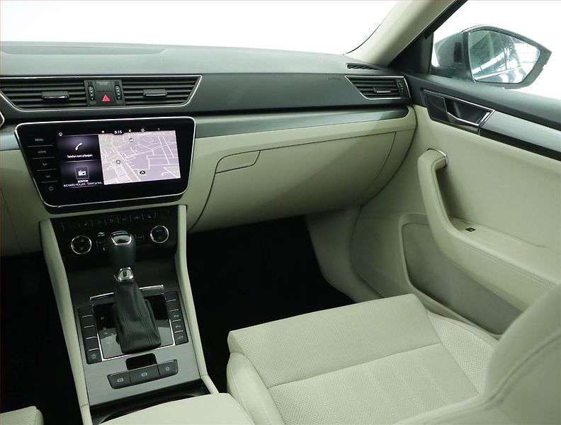 Škoda Superb (2022) Style 2.0 TDI, Automat - fotka 8 z 17