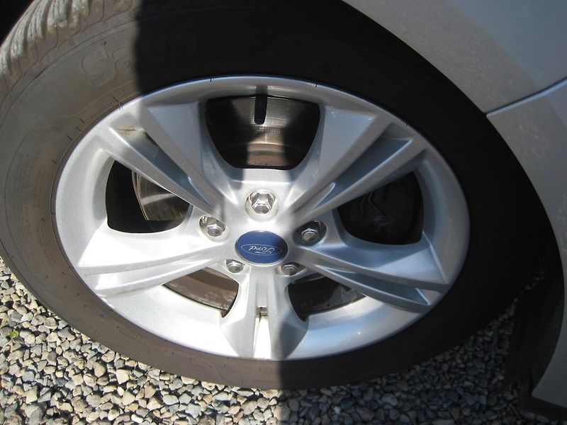 Ford C-MAX 1.5 Ecob 110kW 1.maj-DPH-ČR!!! - fotka 11 z 30
