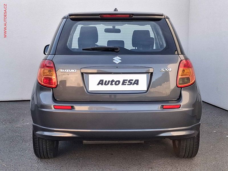 Suzuki SX4 (2010) 1.6VVT, City+, výhřev sed - fotka 5 z 15