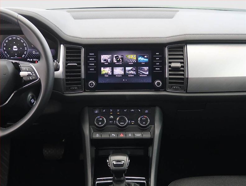 Škoda Kodiaq (2023) 2.0 TDI, digi klima - fotka 12 z 27