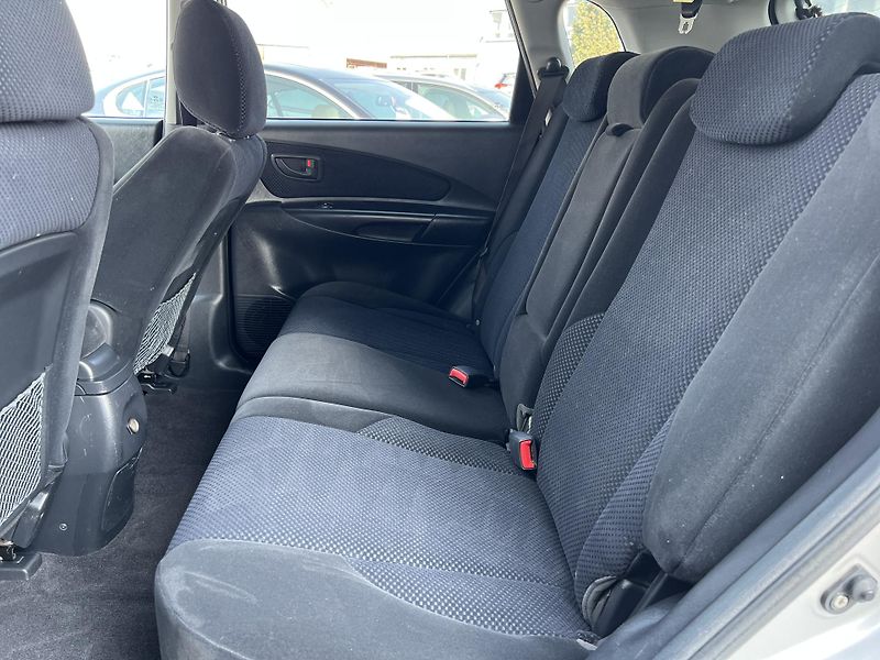 Hyundai Tucson 2.0CRDi 4x4 KLIMATIZACE ALU - fotka 17 z 35