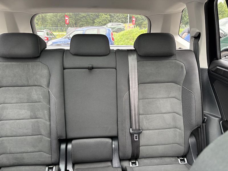Volkswagen Tiguan 2.0 TDI ALLSPACE - fotka 18 z 24