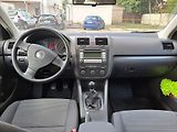 Volkswagen Jetta (2008) VW Jetta verze 1.6 FSI (85 kW) - náhled 12