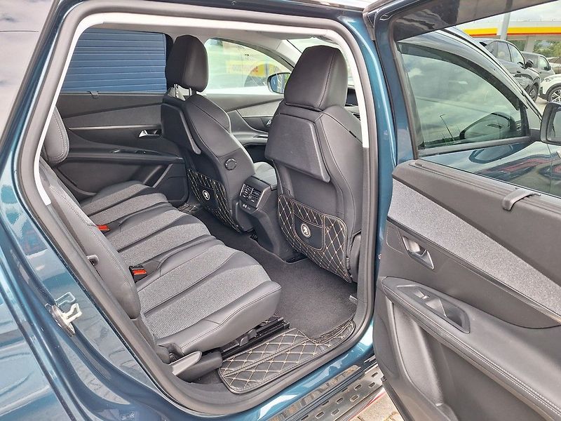 Peugeot 5008 (2019) ALLURE 1.5 BHDi 130k M6 - fotka 10 z 19