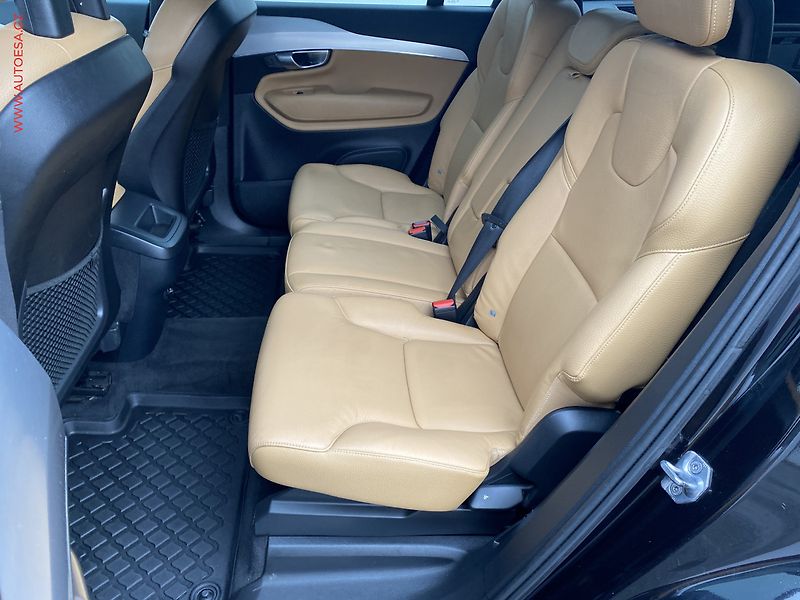 Volvo XC90 (2016) 2.0 D, Momentum, AT - fotka 14 z 20