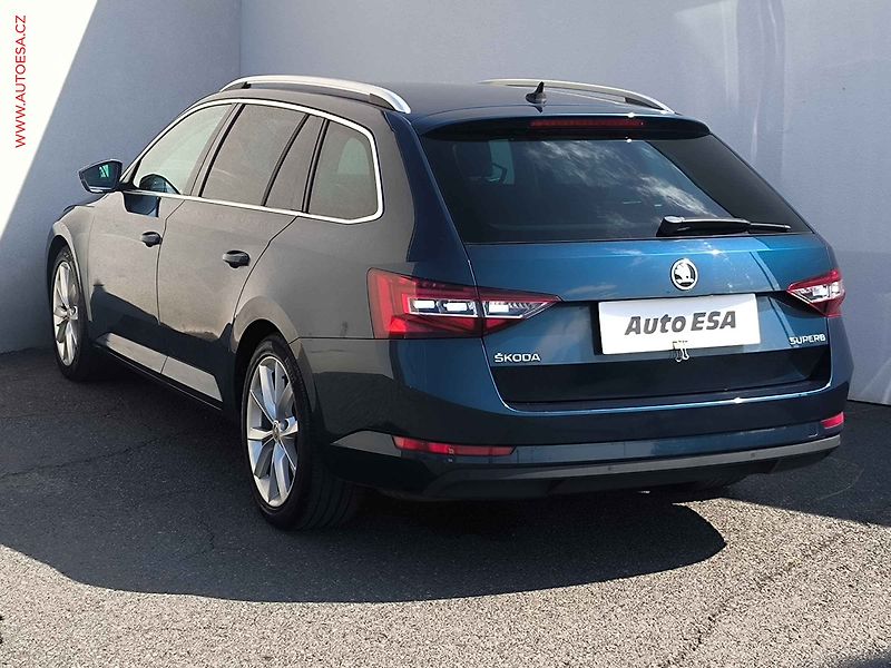 Škoda Superb (2016) 1.8 TSi, Style, DSG, TZ, - fotka 6 z 24
