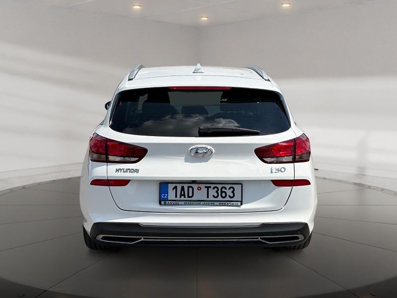 Hyundai i30 (2024) SMART 1.5T-GDI 118kW CZ DPH - fotka 5 z 11