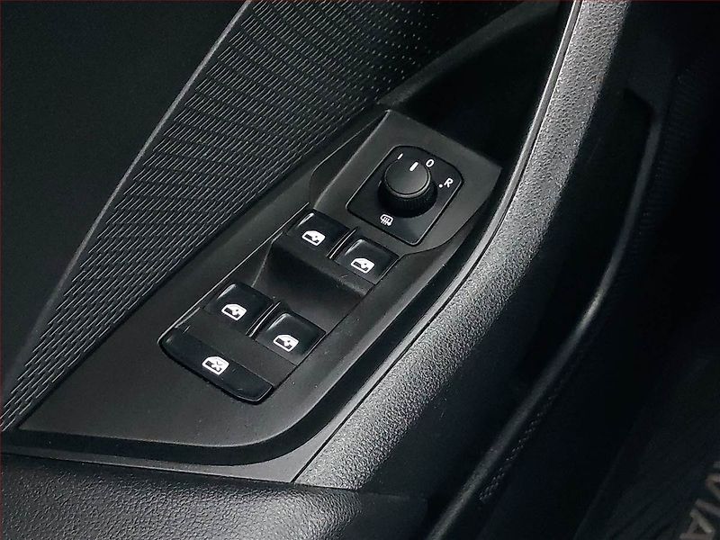 Škoda Octavia (2023) Ambition 2.0 TDI, ČR,1.maj - fotka 16 z 20