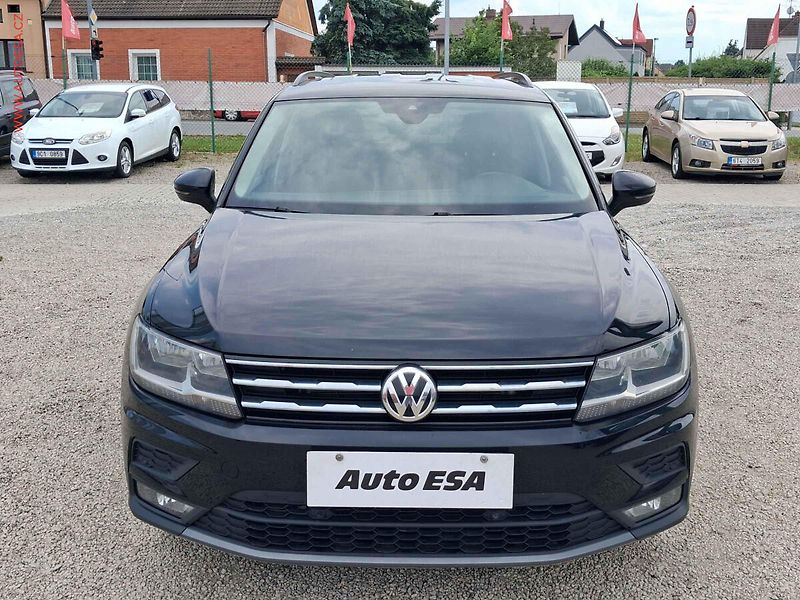 Volkswagen Tiguan (2019) 2.0 TDi, ČR, AC, park.čidla - fotka 2 z 21