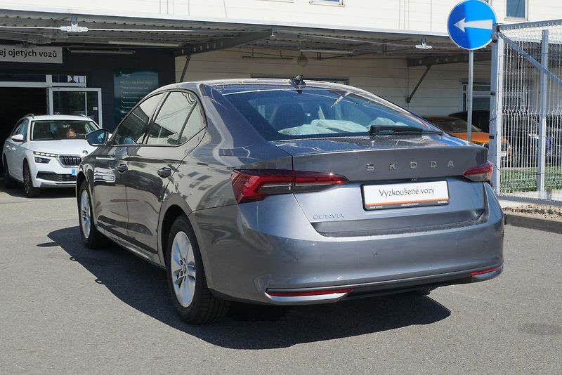 Škoda Octavia - fotka 4 z 6
