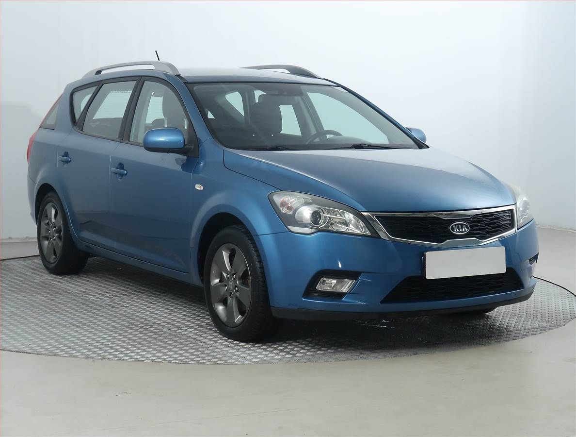 Kia Ceed 1.4 CVVT, po STK, dobrý stav