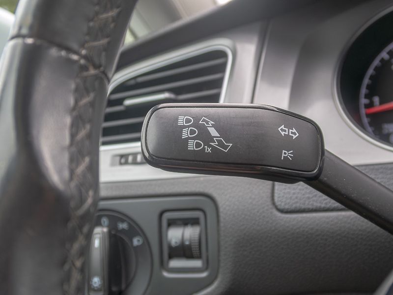 Volkswagen Golf (2014) 1.6TDI 77KW – 2x KOLA - fotka 15 z 40