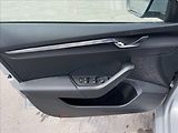 Škoda Octavia 2,0 TDI Combi Ambition Plus - náhled 15