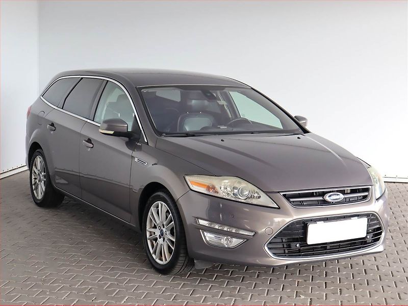 Ford Mondeo (2012) 2.0 TDCi, Automat, Tempomat - fotka 1 z 18
