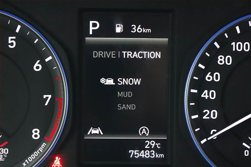Hyundai Kona (2021) 1.0 T-GDI, Automat, ČR,1.maj - fotka 13 z 18