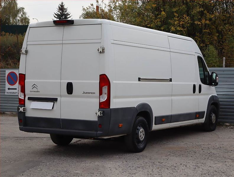 Citroën Jumper (2018) 2.0 BlueHDi, Maxi, 14m3, 1.0t - fotka 5 z 14