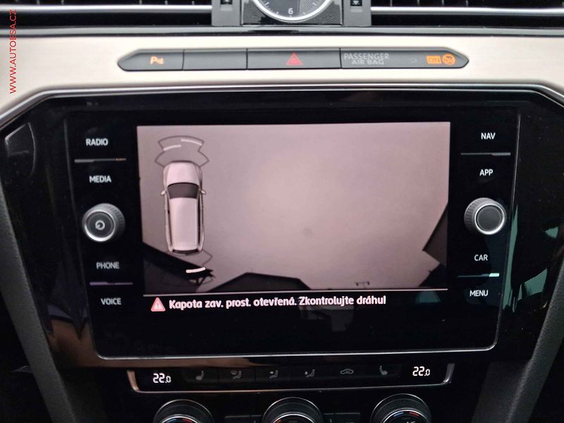 Volkswagen Passat (2019) 1.5TSi, ČR, Highline, LED - fotka 17 z 19