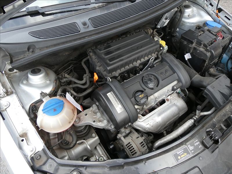 Škoda Fabia 1,4 16V 63kW závěs, serviska - fotka 32 z 41