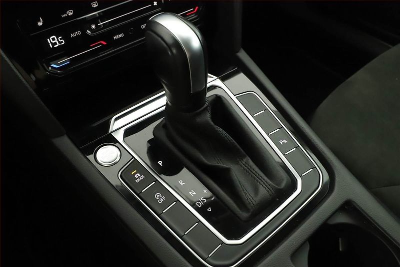 Volkswagen Arteon (2021) Elegance 2.0 TDI 4Motion - fotka 16 z 20