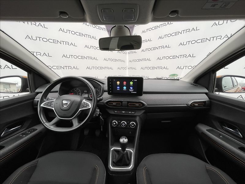 Dacia Sandero 1,0 TCE,Stepway,STK 2/28 - fotka 18 z 23