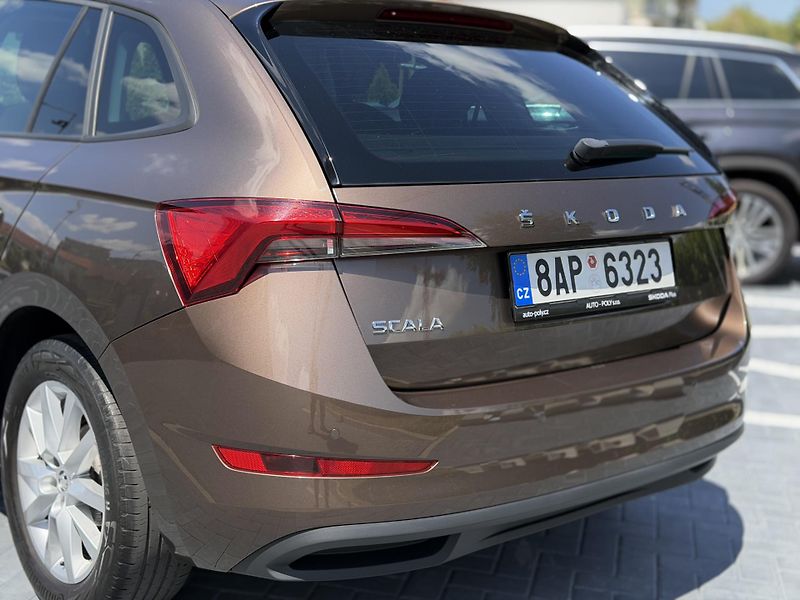 Škoda Scala (2021) 1.0 tsi 81 kW  - fotka 12 z 23