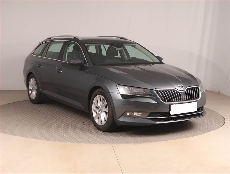 Škoda Superb (2019) Style Plus 2.0 TDI, Automat - fotografie inzerátu