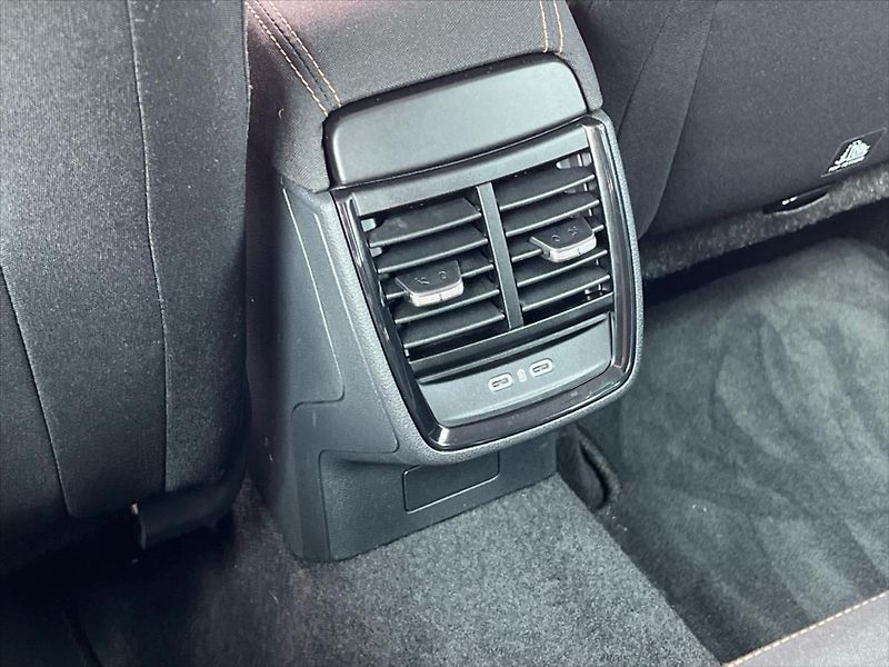 Škoda Scala 1,0 TSi 85 kW TOP SELECTION  R - fotka 21 z 27
