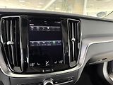 Volvo V60 B3 AUT*120kW*KeyLess*LED*Kamer - náhled 23