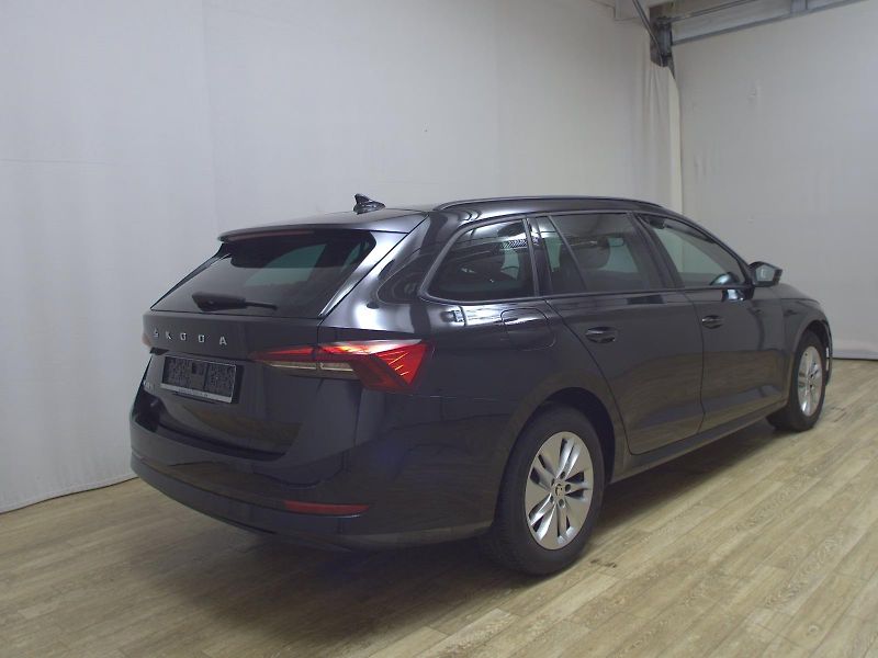 Škoda Octavia 2.0TDI DSG 110kW 1.Maj DPH - fotka 2 z 3