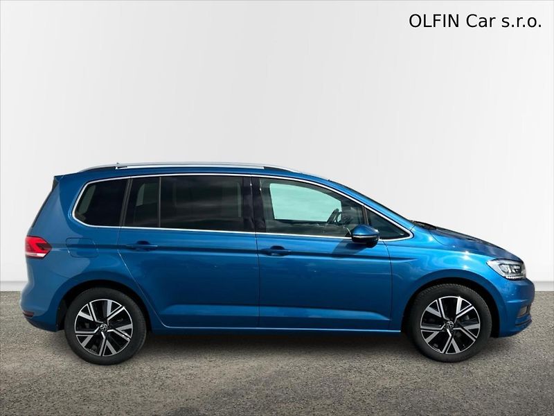 Volkswagen Touran 1,5 TSi 110kW HIGHLINE - fotka 3 z 27