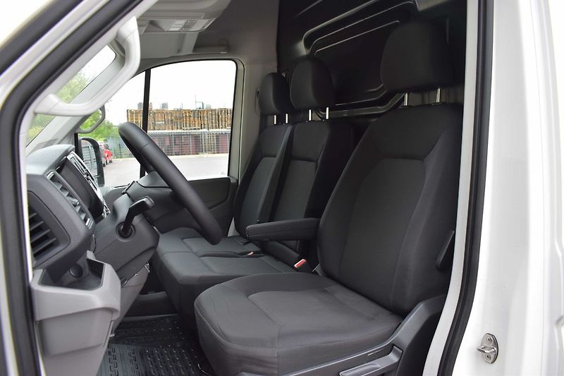 Volkswagen Crafter 2.0 TDI 103kW L2H2*CARPLAY*DPH - fotka 11 z 26