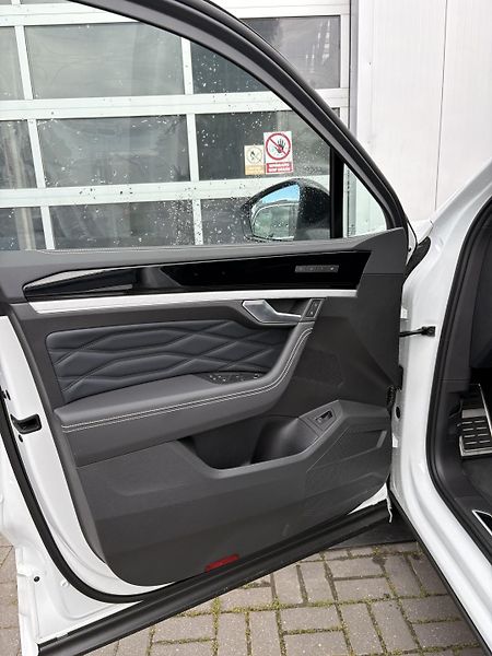 Volkswagen Touareg (2024) - fotka 18 z 44