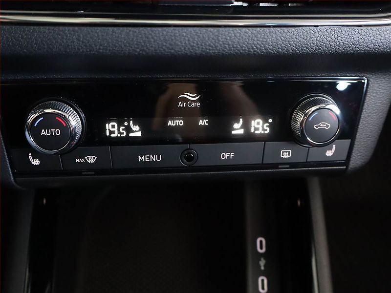 Škoda Kamiq (2022) Monte Carlo 1.5 TSI - fotka 21 z 23