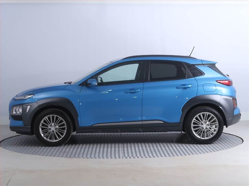 Hyundai Kona (2017) 1.0 T-GDI, Kůže, Tempomat - fotka 3 z 22