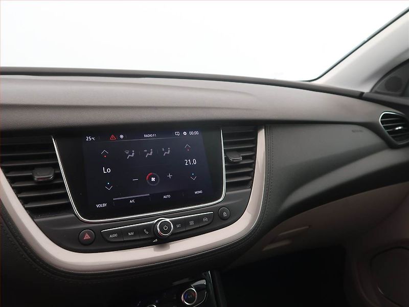 Opel Grandland X (2018) 1.2 Turbo, ČR,1.maj - fotka 10 z 14