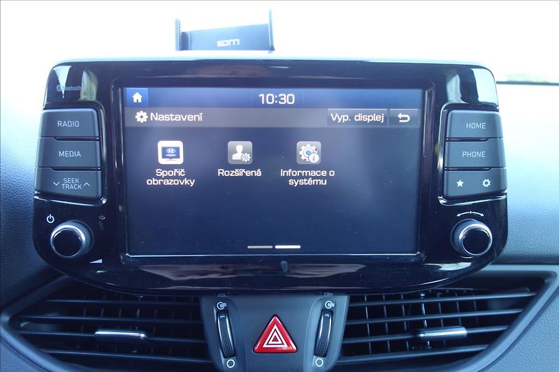 Hyundai i30 1,4 T-GDi,ČR,1 MAJ.,52TIS.KM. - fotka 28 z 44